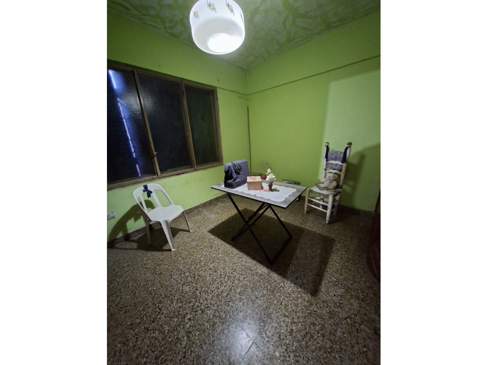 CASA Y 2 DEPTOS. CALLE D. ALIGHIERI - 4