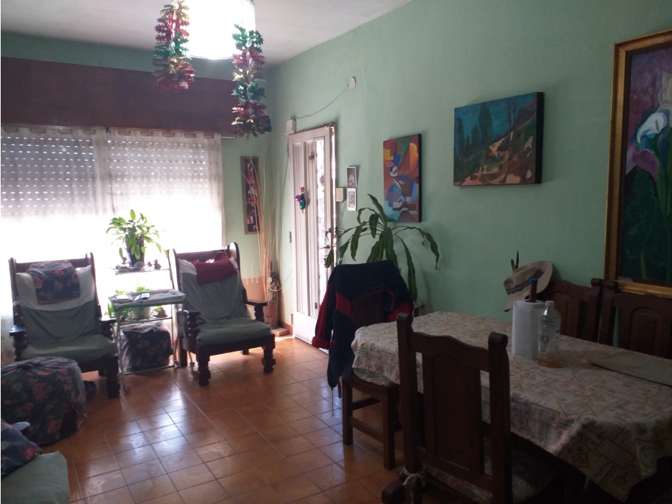 CASA Y DEPTO CALLE ABDALA - 4