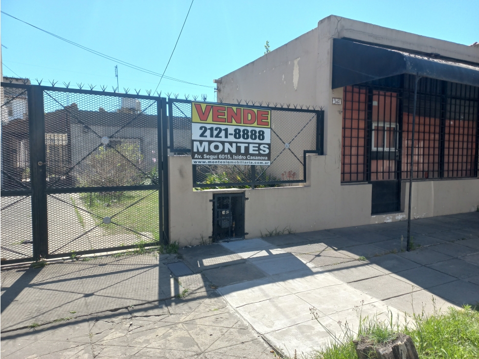 CASA CON LOCAL SOBRE RUCCI
