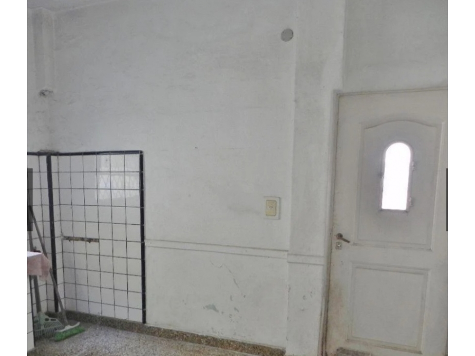 casa y Depto en calle COLOMBIA y BERMEJO — foto 6