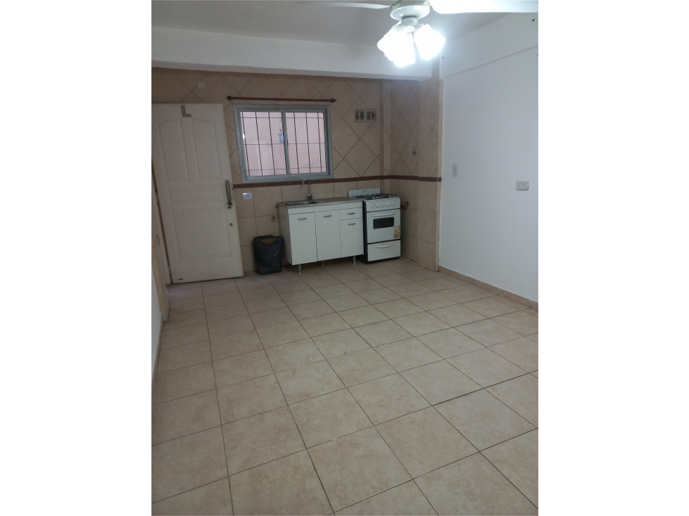 DEPARTAMENTOS 2 Y 3 AMB .-CON FACILIDADES AV. VENEZUELA — foto 4
