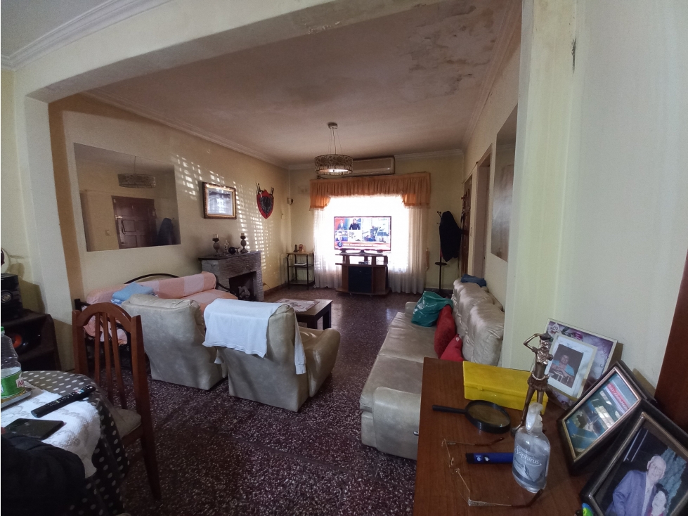 CASA CALLE LA PAZ , VILLA LUZURIAGA — foto 2