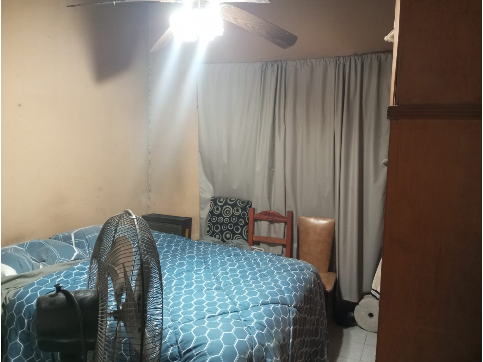 CASA EN RAFAEL CASTILLO — foto 6