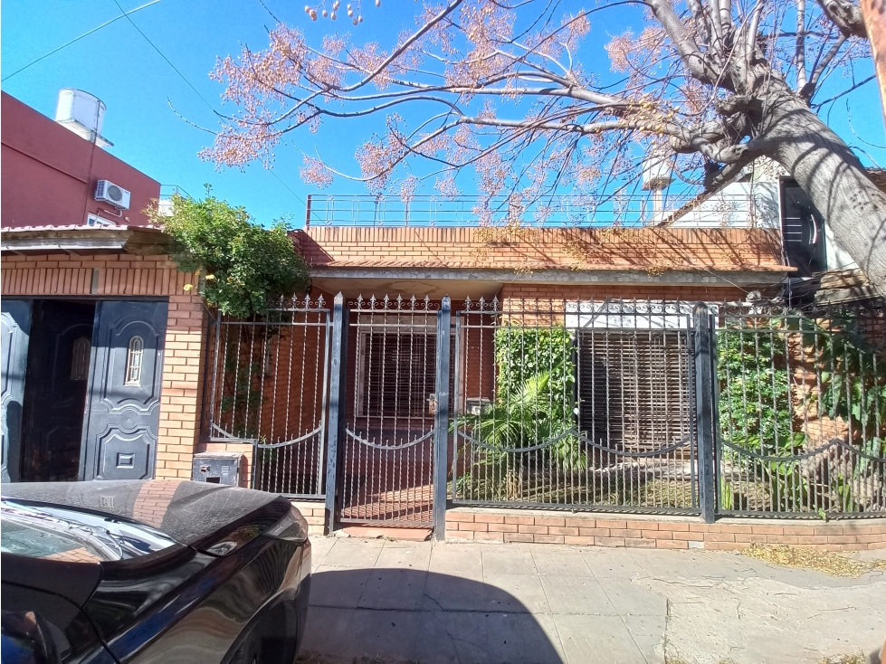 CASA CALLE LA PAZ , VILLA LUZURIAGA