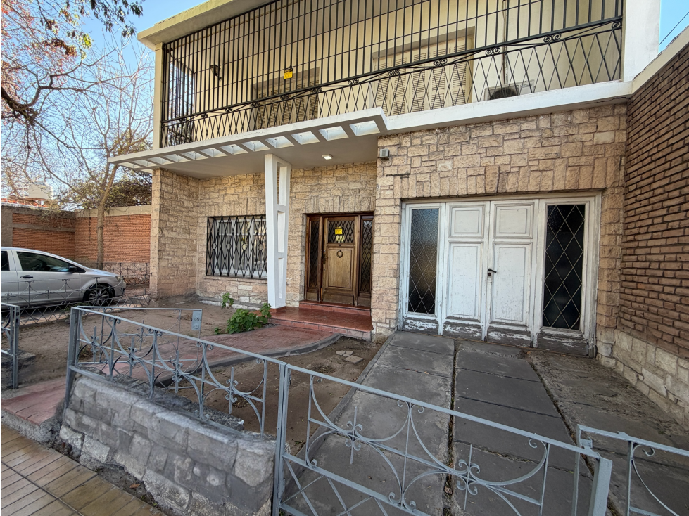 Venta casa y Galpón Capital Cuarta Sección - 2