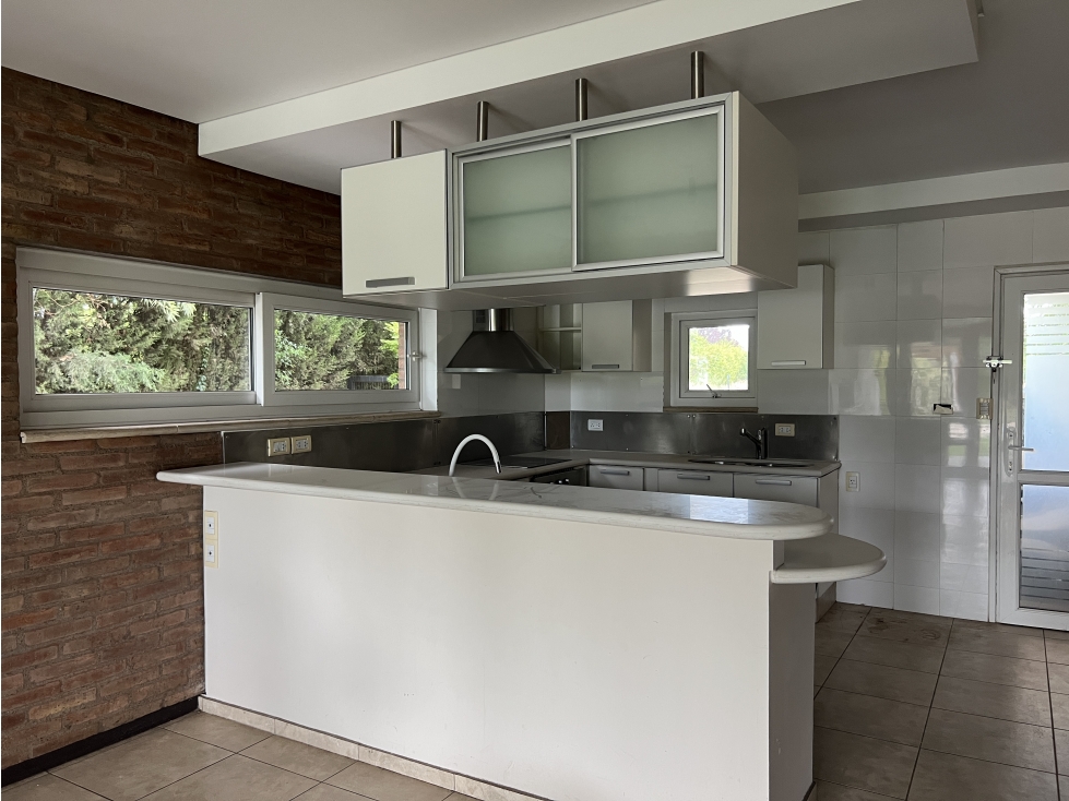 Venta Casa 4 dormitorios Lujan de Cuyo con Amenities — foto 6