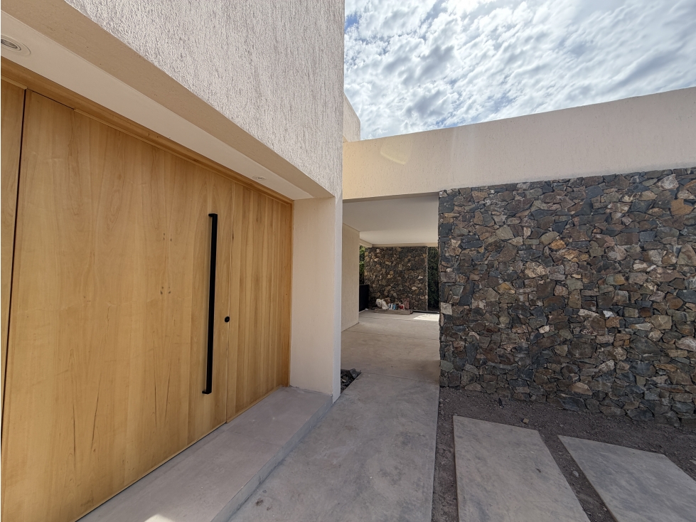 Venta casa barrio privado en Lujan de Cuyo - 2
