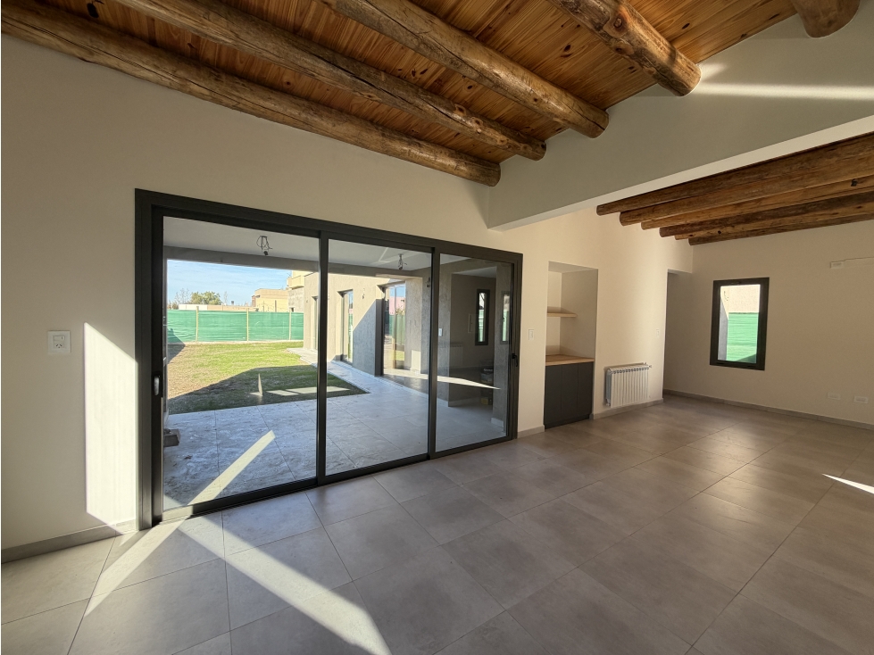 Venta casa 4 ambientes en Lujan de Cuyo - 3