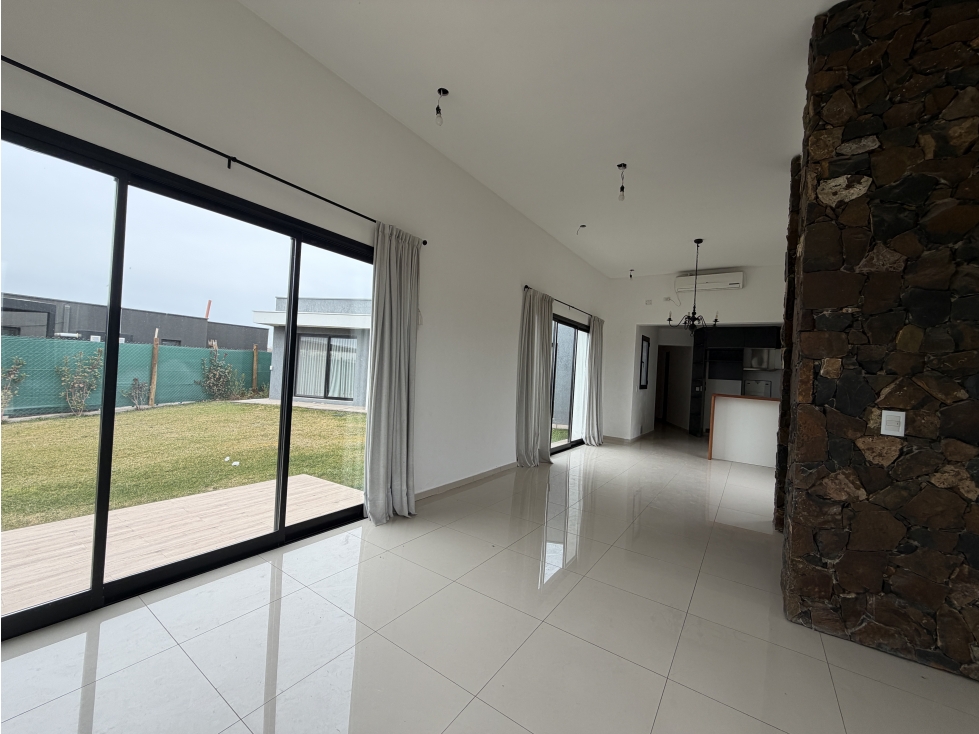 Venta casa 4 dormitorios en Maipú - 2