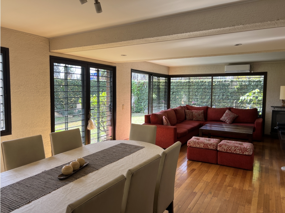 Venta Casa 4 dormitorios en Guaymallén Dorrego - 1