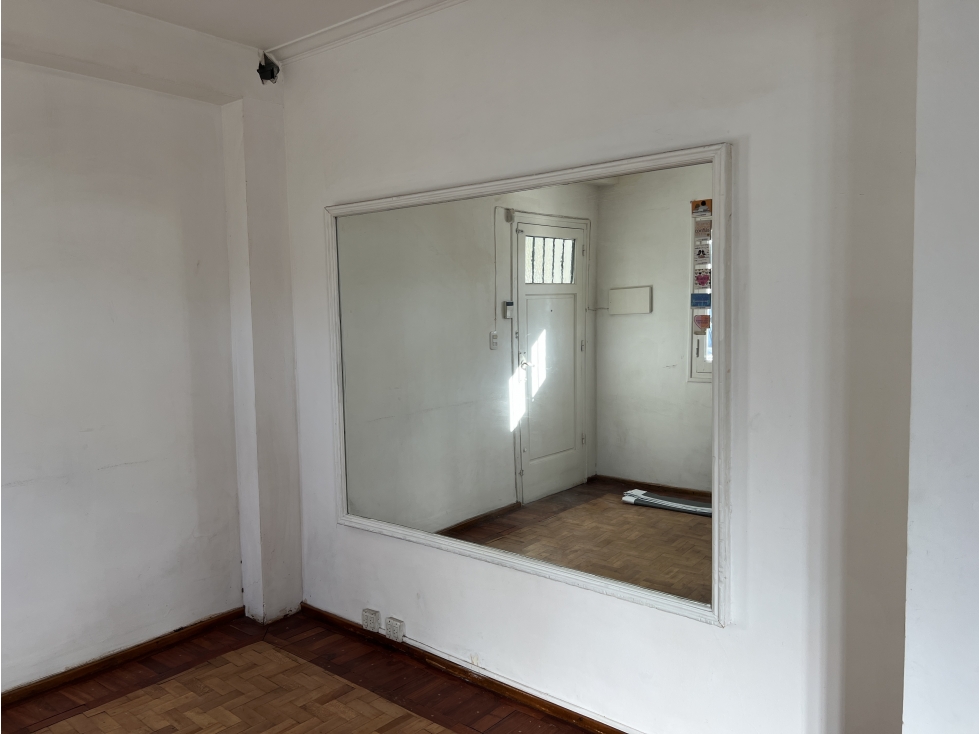 Venta Casa 5 dormitorios en Capital - 2