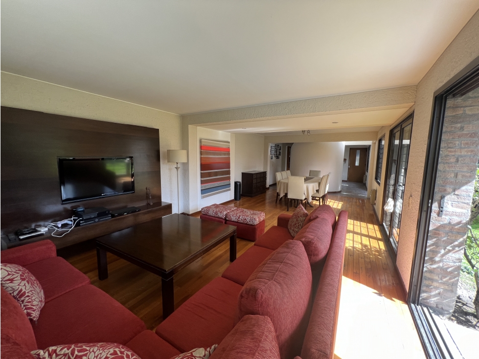 Venta Casa 4 dormitorios en Guaymallén Dorrego - 2