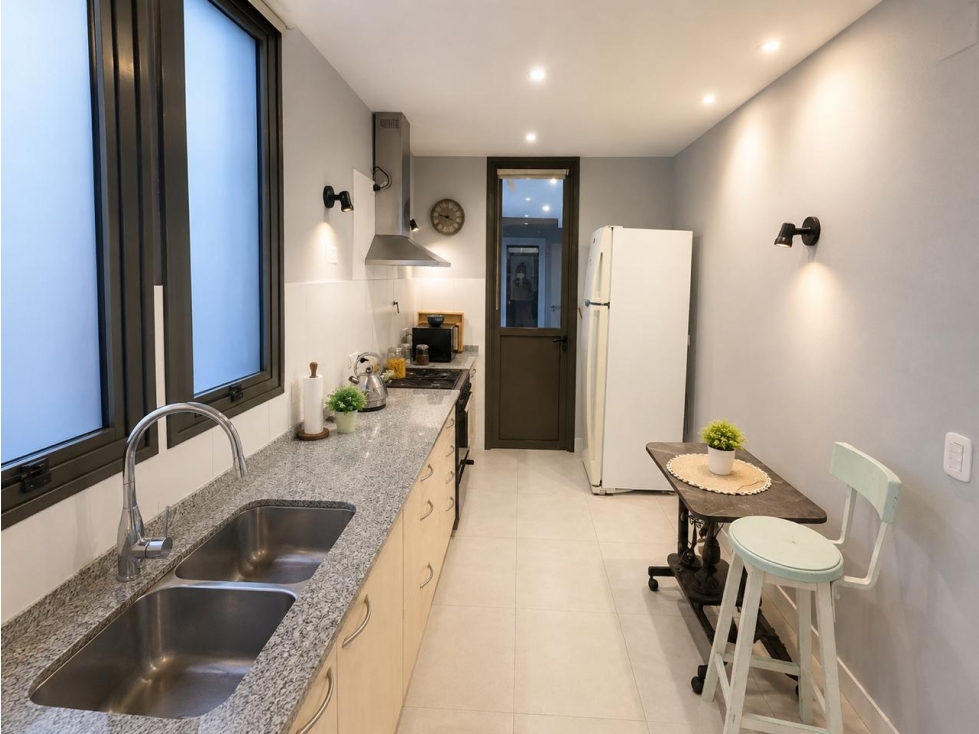 Venta casa 4 dormitorios en Godoy Cruz Barrio Palmares - 4