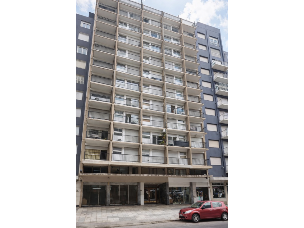 MONOAMBIENTE COLON Y ARENALES APTO CRÉDITO