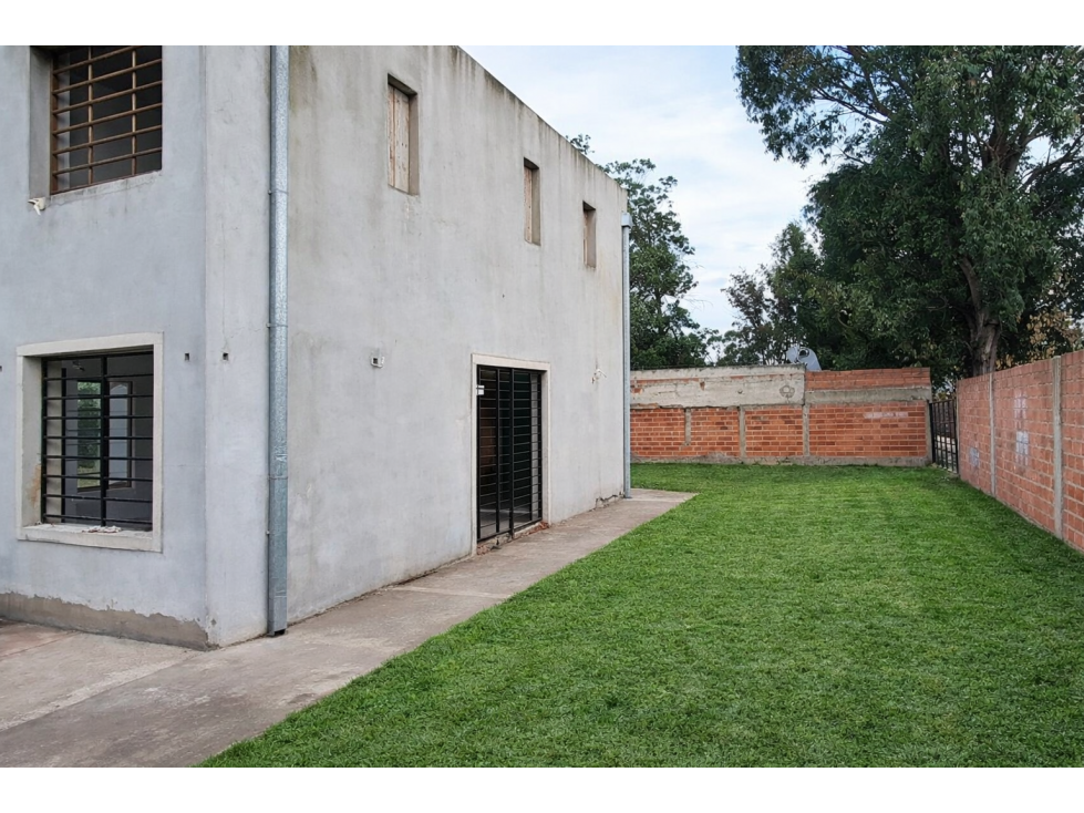 DUPLEX 3 AMB CON GRAN PARQUE LAS DALIAS — foto 2