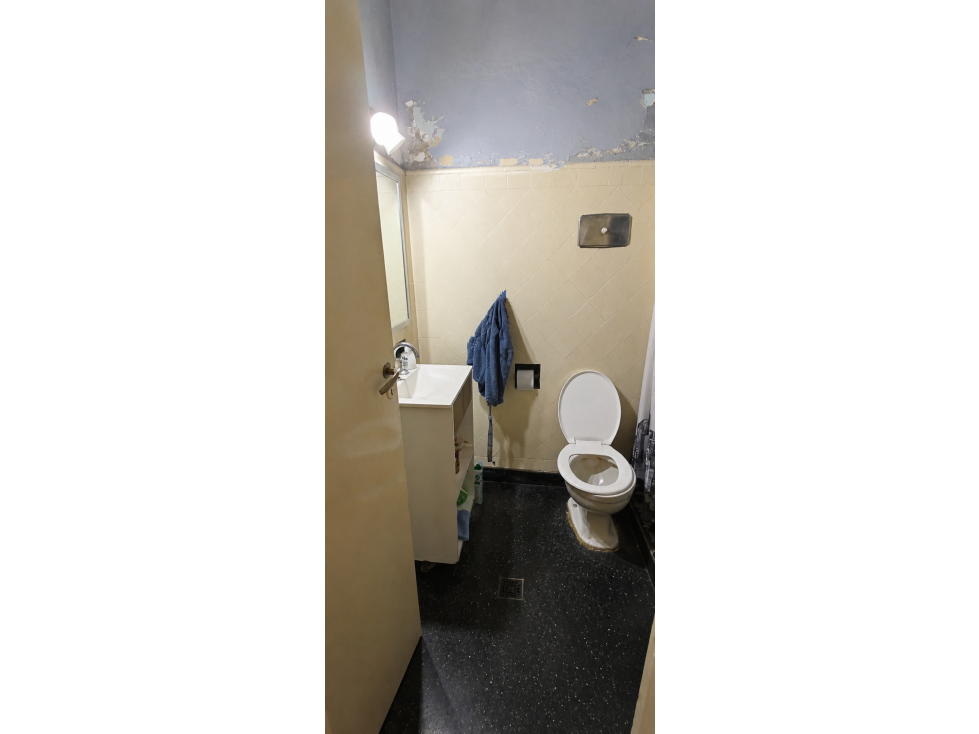 CASA EN BLOK A RECICLAR O ESQUINA PARA EDIFICAR — foto 6
