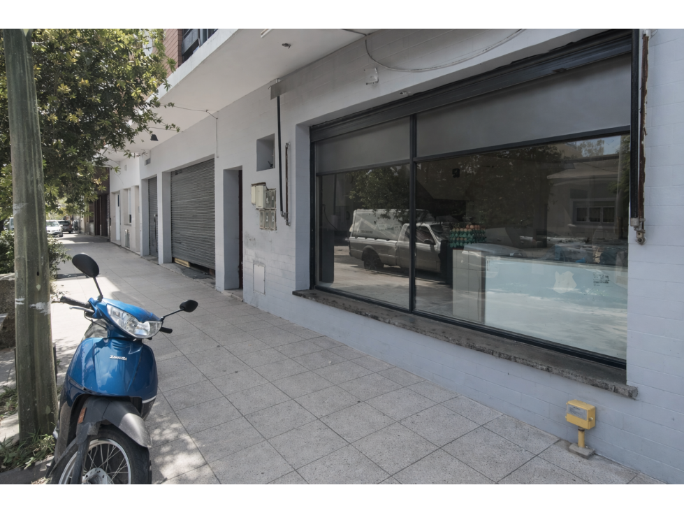 VENTA DE LOCAL ESQUINA 150M2