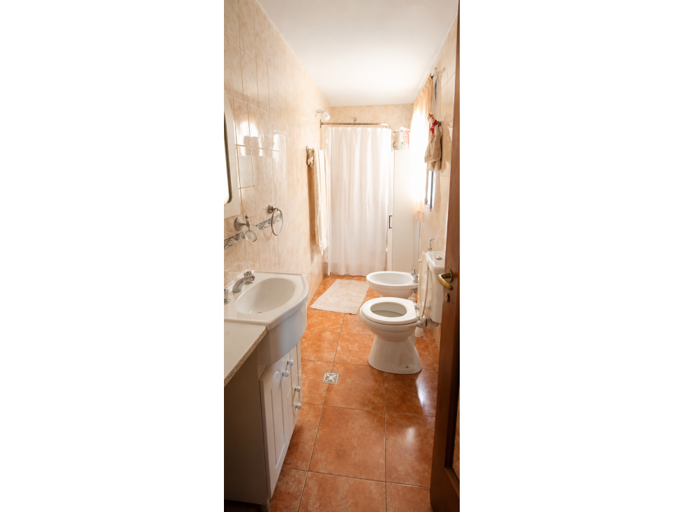 CASA 3 AMB MAS DOS DEPTO DE 2 AMB ATRÁS - 4