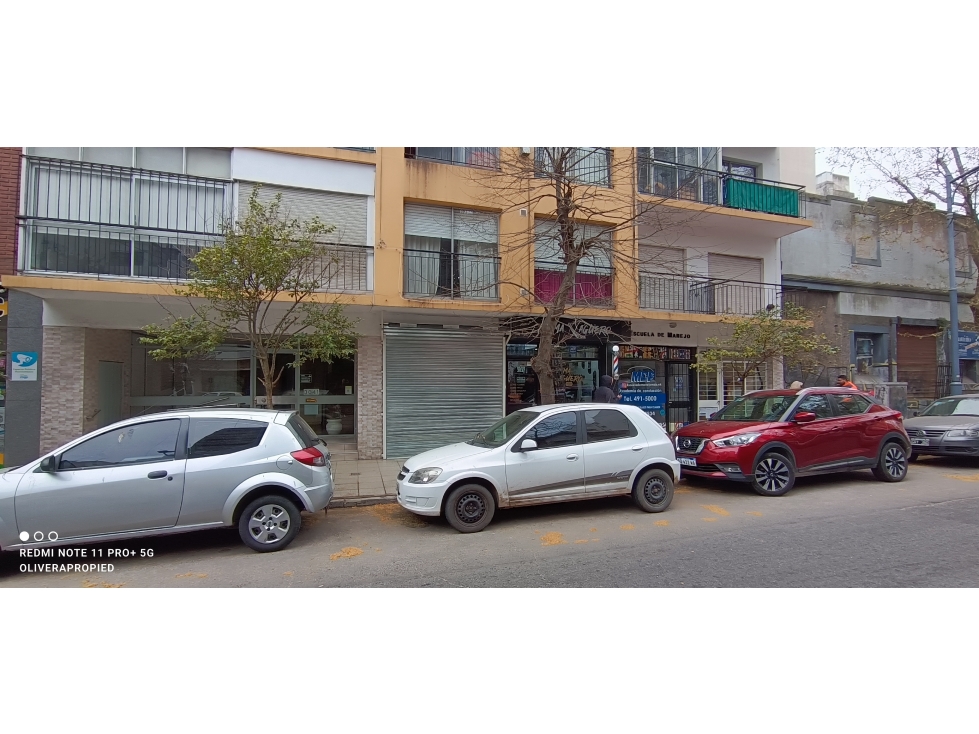 ALQUILER DE LOCAL 22M2 BOLIVAR 3000 - 1