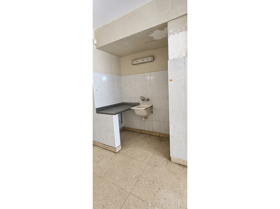 VENTA DE LOCAL BROWN AL 1700 - 5