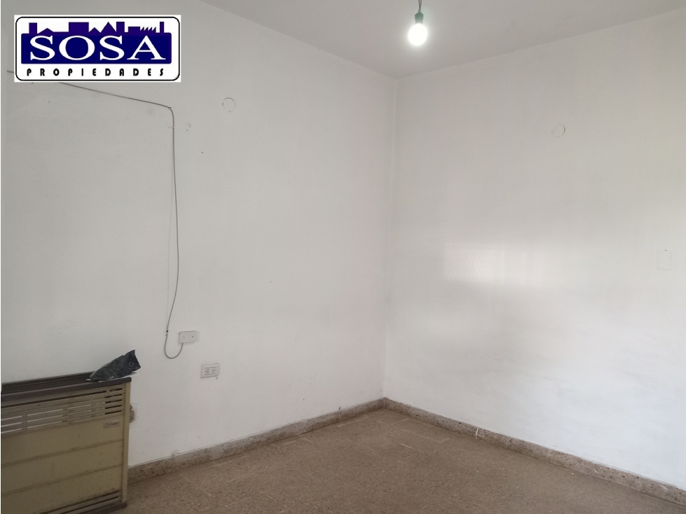 Casa en venta en Gonzalez Catan Centro Calle Simon Perez Nº 4120 - 3