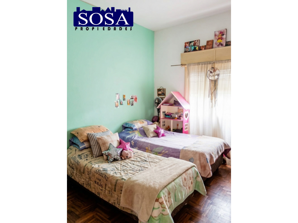 Casa en González Catan Centro Calle Gral. Rivas Nº 4578 - 5