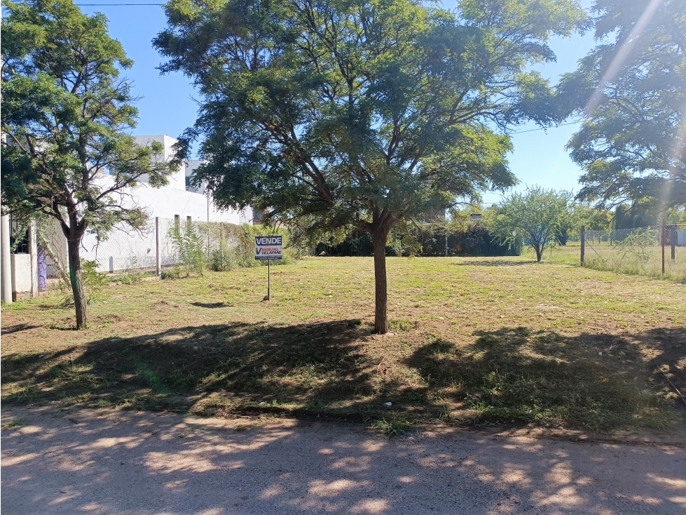 SE VENDE TERRENO EN TIERRAS DEL FUNDADOR - 2° ETAPA - 4