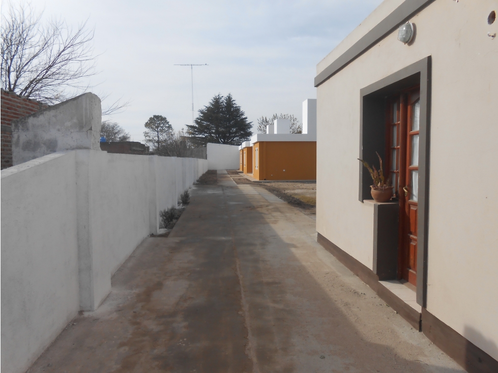 SE ALQUILA DEPTO 2 DORM. CALLE CATAMARCA - ALMAFUERTE - 3