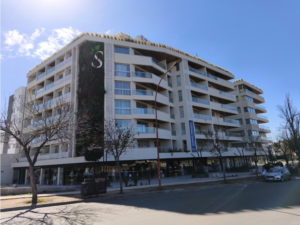 SE VENDE DEPTO EN CARLOS PAZ FRENTE AL LAGO - 2 DOR AMOBLADO C/COCHERA