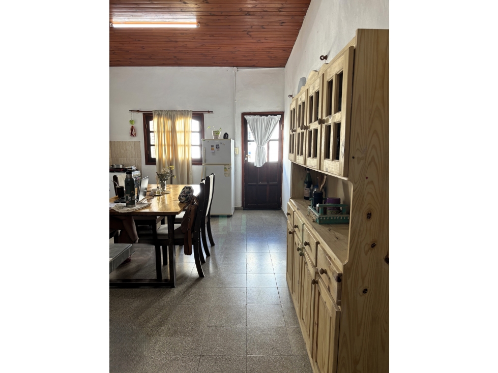 SE VENDE CASA DOS DORMITORIOS + LOCAL COMERCIAL EN ALMAFUERTE - 6