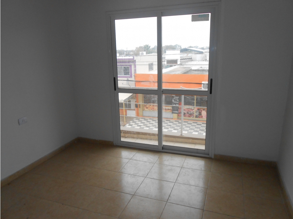 SE ALQUILA DEPTO 2 DORM CENTRICO - PLANTA ALTA CON TERRAZA - 5