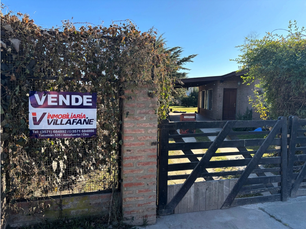 SE VENDE CASA 3 DORM EN B° PINARES - EN CERCANIA A PIEDRAS MORAS - 2