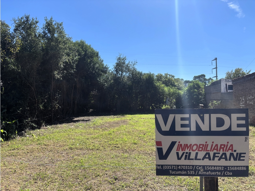 SE VENDE TERRENO FRENTE A PLAZA LAS HERAS - ALMAFUERTE - 1