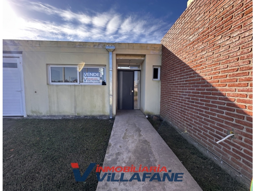 SE VENDE CASA DOS DORMITORIOS SOBRE PASAJE MA ELENA WOLSH - ALMAFUERTE - 2