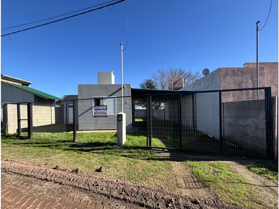 SE VENDE CASA DE 1 DORM EN LOS CONDORES - 2