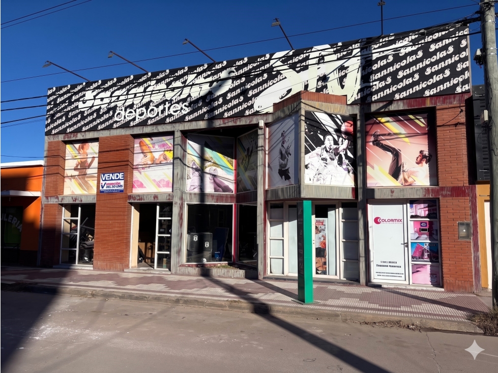 DOS LOCALES COMERCIALES EN EL CENTRO ALMAFUERTE - 2