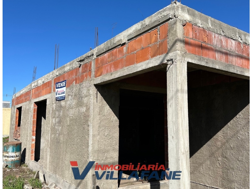 SE VENDE CASA A TERMINAR A METROS DE CALLE ALEM - ALMAFUERTE — foto 2