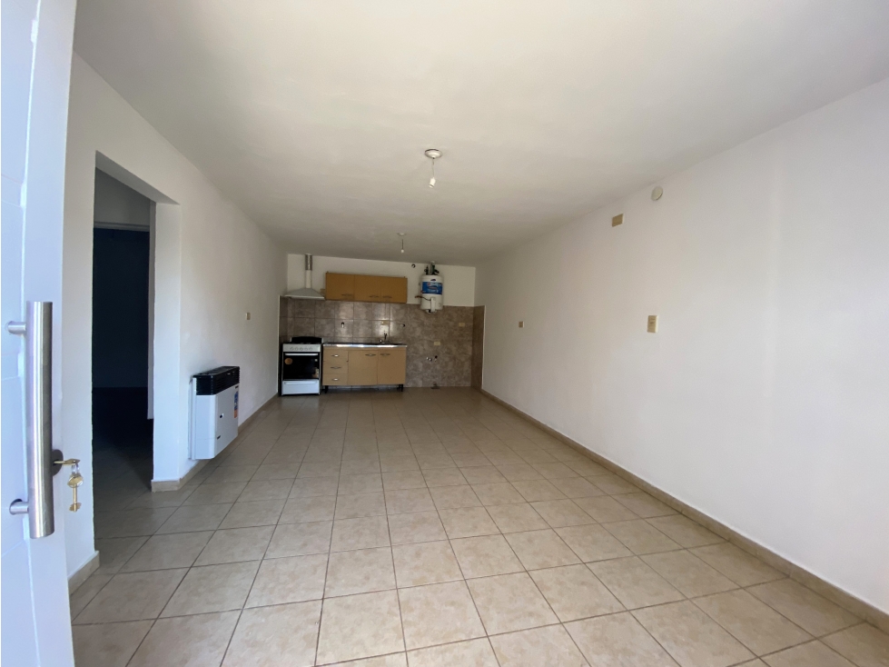 SE ALQUILA DEPTO 2 DORM. CALLE CATAMARCA - ALMAFUERTE - 5