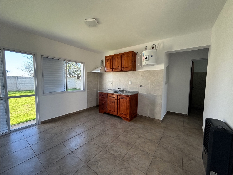 SE VENDE CASA DE 1 DORM EN LOS CONDORES - 3