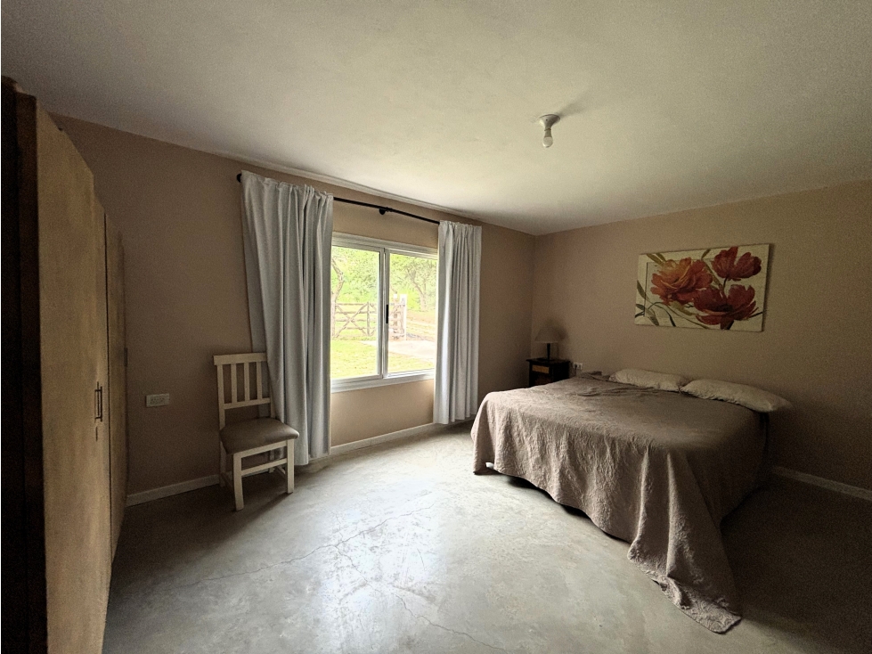 SE VENDE CASA CON BAJADA AL RIO - EN LOTEO BALCONES DEL RIO - 4