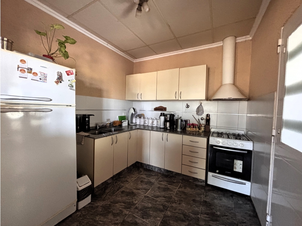 SE VENDE CASA 2 DORM, Bº TIERRAS DEL FUNDADOR - A PASOS PIEDRAS MORAS - 6