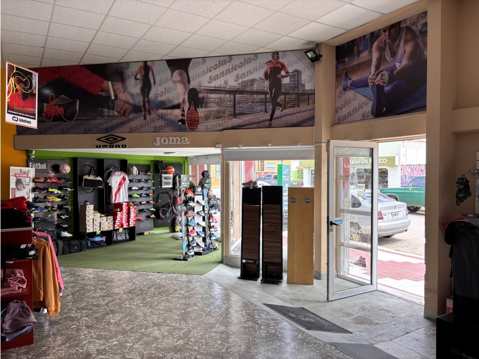 DOS LOCALES COMERCIALES EN EL CENTRO ALMAFUERTE - 4