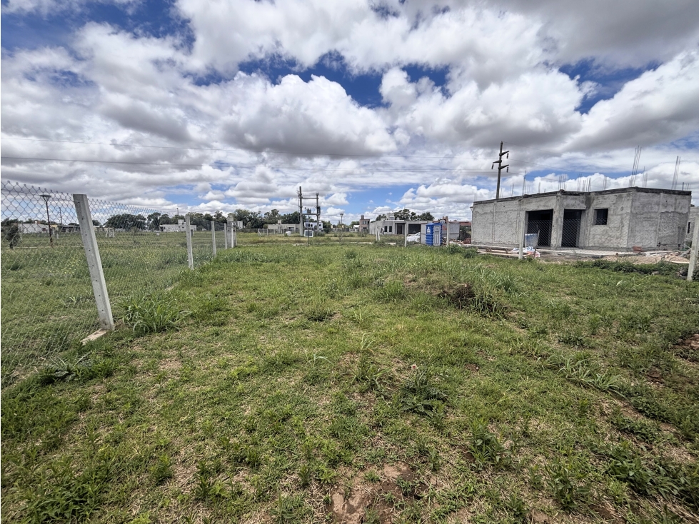 SE VENDE TERRENO EN TIERRAS DEL ESTE - 2° ETAPA - 4