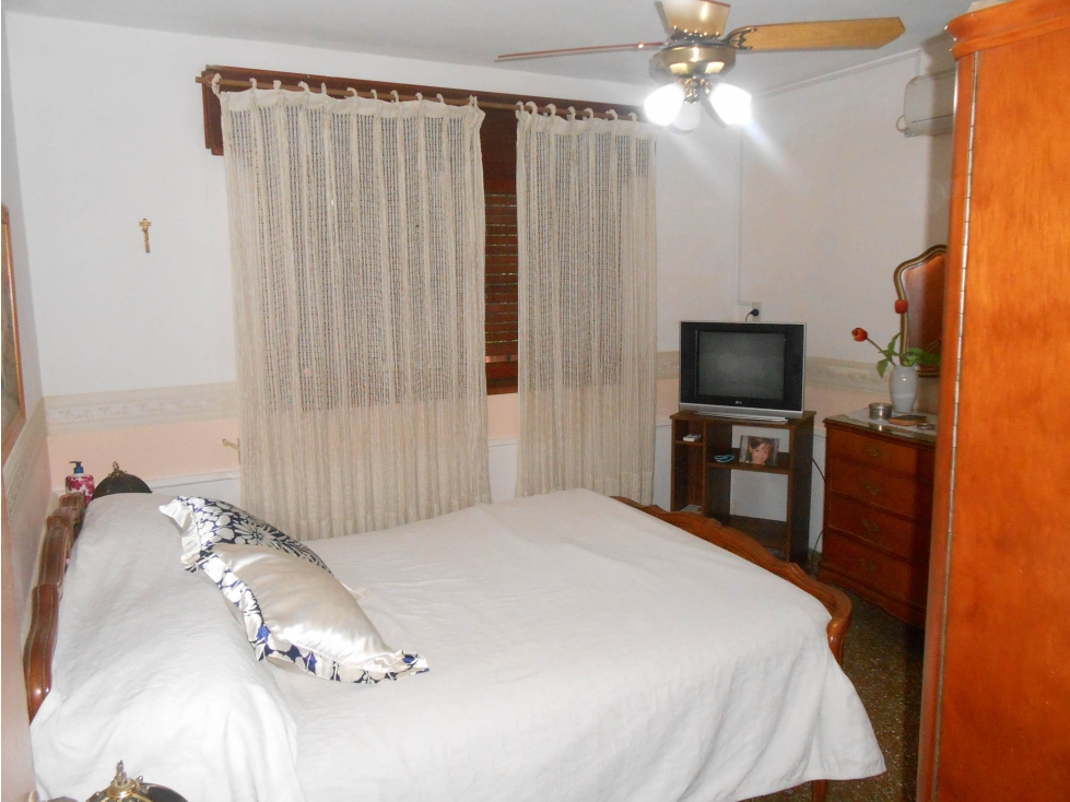 SE VENDE CASA 3 DORM. CENTRICA EN ALMAFUERTE - 5