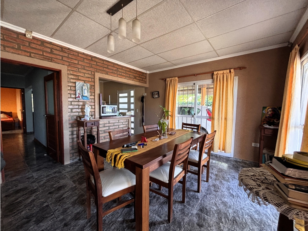 SE VENDE CASA 2 DORM, Bº TIERRAS DEL FUNDADOR - A PASOS PIEDRAS MORAS - 5