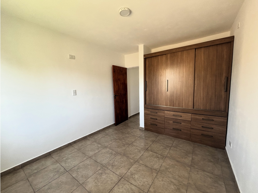 SE VENDE CASA DE 1 DORM EN LOS CONDORES - 6