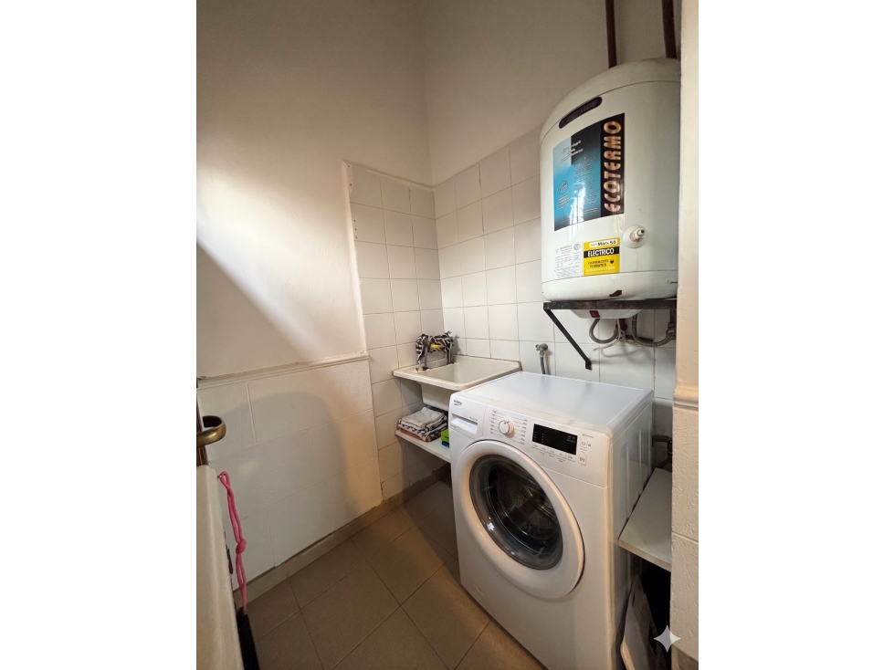 SE VENDE CASA 3 DORM EN B° PINARES - A METROS DE LA PLAZA CENTRAL - 6