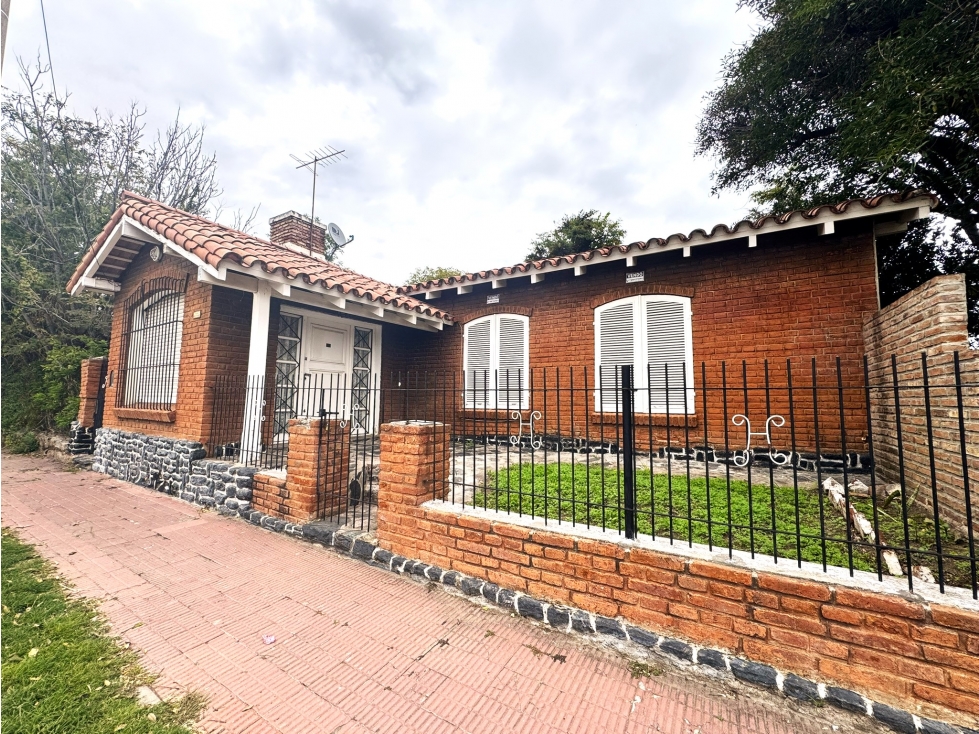 VENTA DE CASA CENTRICA EN CAPILLA DEL MONTE - 3