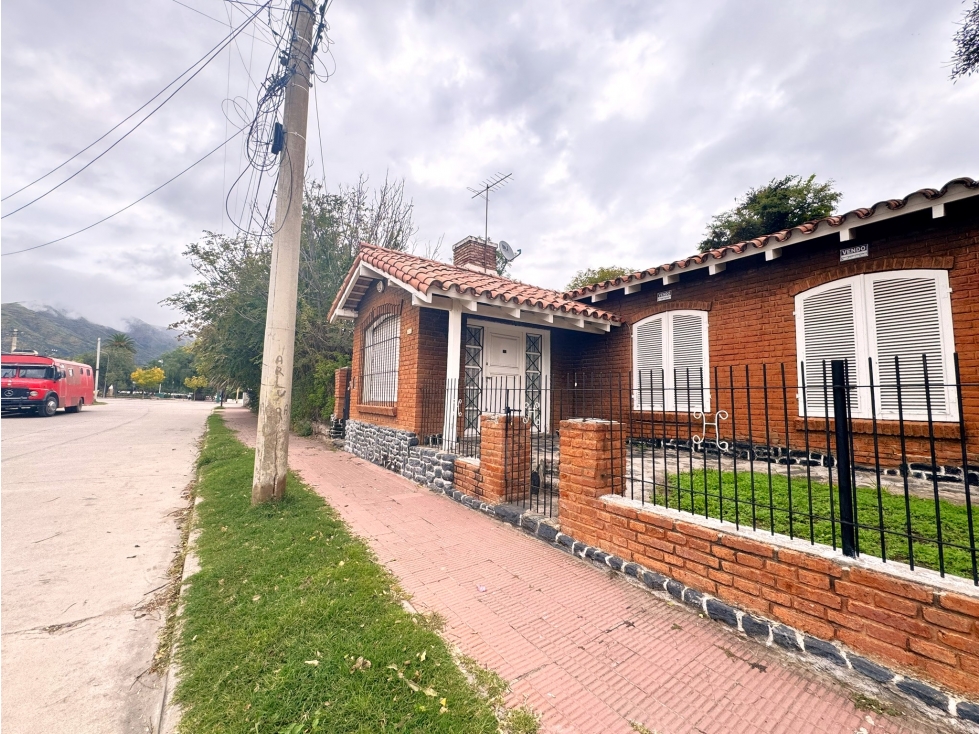 VENTA DE CASA CENTRICA EN CAPILLA DEL MONTE - 4