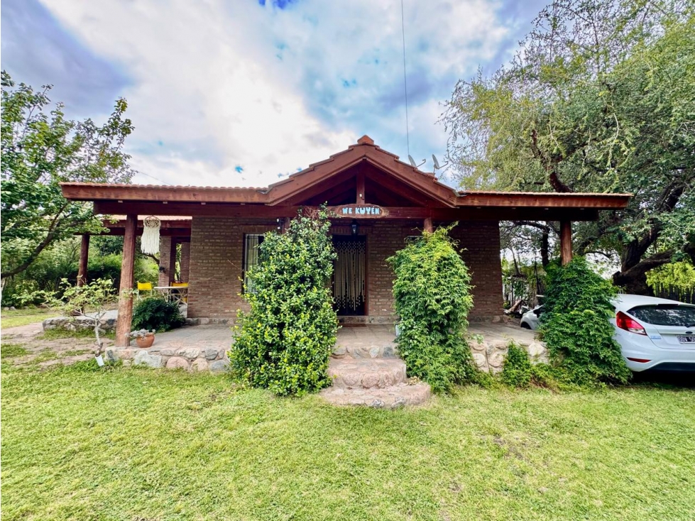 VENTA DE CASA Y CABAÑA EN BARRIO LA TOMA — foto 2